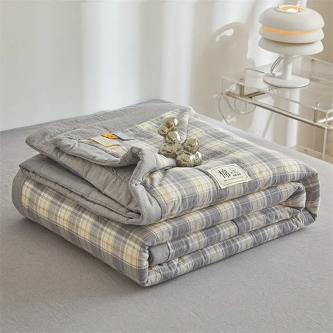 Ins Style Summer Quilt with 100% Cotton Filling Lightweight Skin-friendly Pure Cotton Quilt Plaid Style Thin Comforter Bed Duvet