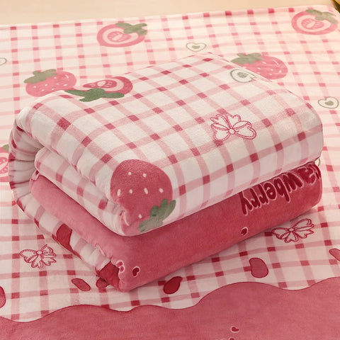 Girls Cartoon Strawberry Flannel Blanket, Warm Bedspread Sheet, Fuzzy Soft Fleece Plush Blankets for Bed Sofa Nap Shawl Blankets