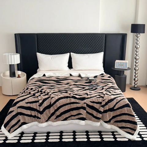 Double Layer Fleece Blanket Autumn Winter Thick Warm Office Nap Throw Blankets for Sofa Bed Single Double Soft Plush Comforter