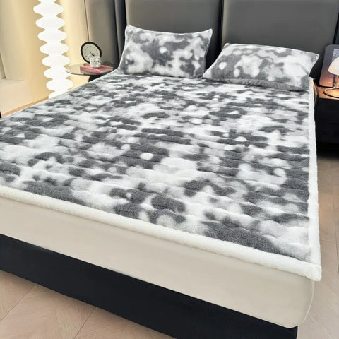 Thiened Rabbit Fur Warm Mattr Winter Home Use Milk Velvet Soft Pad Coral Velvet Bed Protector Tee Piece Set