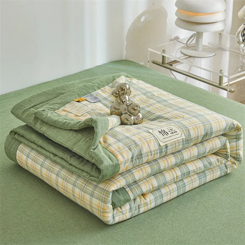 Ins Style Summer Quilt with 100% Cotton Filling Lightweight Skin-friendly Pure Cotton Quilt Plaid Style Thin Comforter Bed Duvet